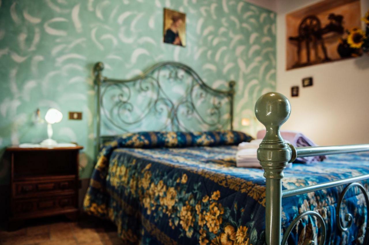 Agriturismo Palazzo Conti A П'єнца Екстер'єр фото